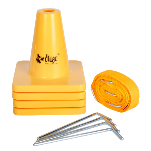 Zestaw do kwadratu obedience: pachołki, taśma i śledzie